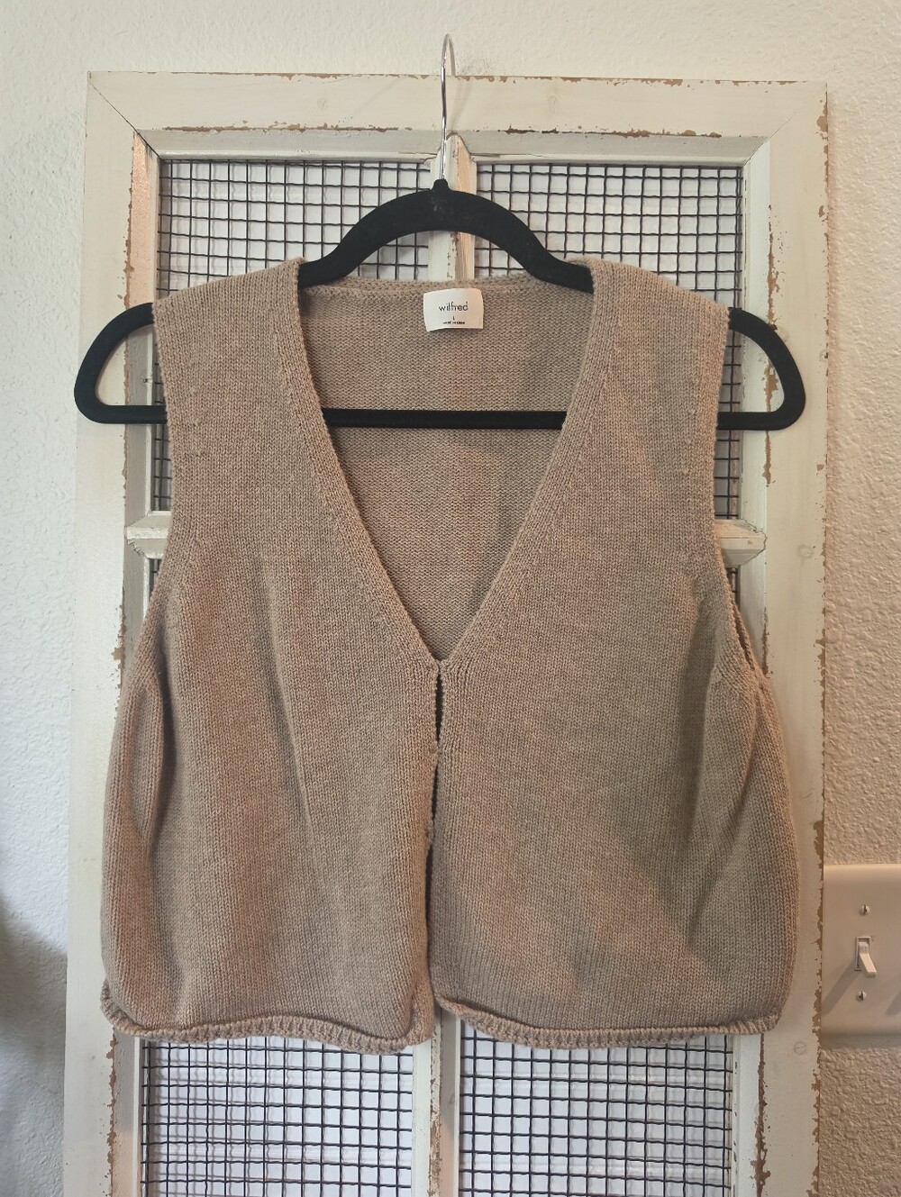 Aritzia Sweater Vest